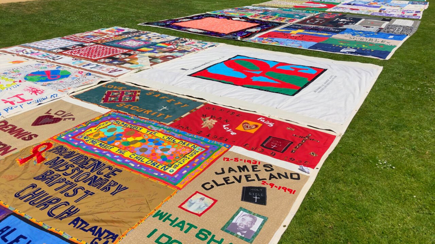 The National AIDS Memorial Quilt remembers a generation lost to disease and  prejudice – The Seahawk